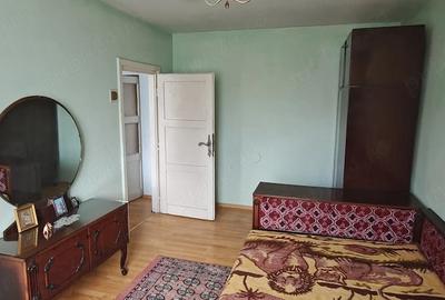 Apartament cu 3 camere nedecomandat în Central