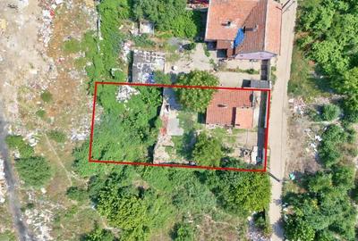Casă cu 2 camere cu Teren 601 Mp în Central