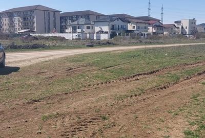 Teren de 5000 mp, în Dobroești