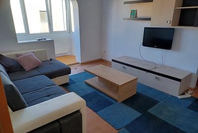 Apartament cu 2 camere semidecomandat în Complex Studențesc