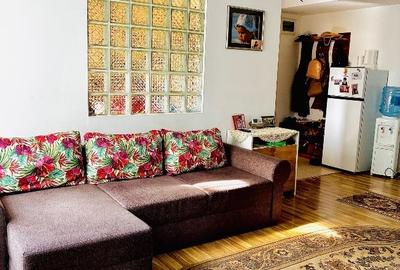 Apartament cu 2 camere semidecomandat, mobilat în Chitila