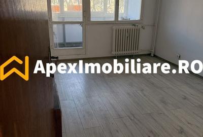 Apartament cu 3 camere decomandat în Berceni