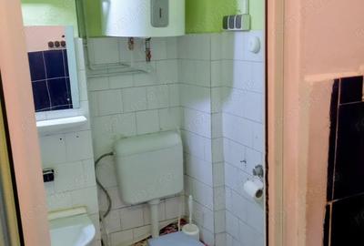 Apartament cu 3 camere semidecomandat în Șagului