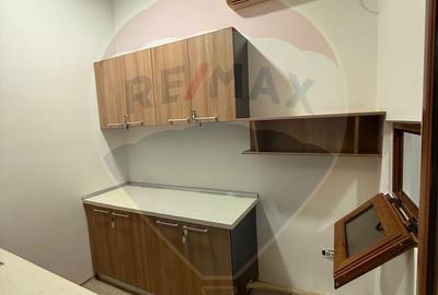 Spațiu comercial, de 88.4 mp, în Mazepa 1 - 5