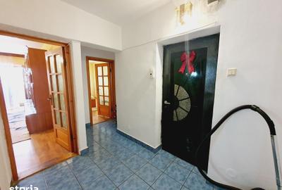 Apartament cu 2 camere decomandat în Tătărași