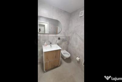 Apartament cu 2 camere decomandat în 1 Mai
