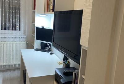 Apartament cu 3 camere semidecomandat în Exterior Vest - 2