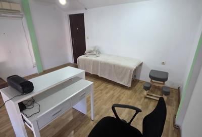 Spațiu comercial, de 17 mp, în Central - 12