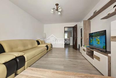 Apartament cu 3 camere decomandat, mobilat în Micro 11