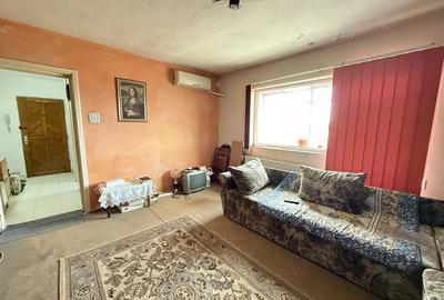 Apartament cu 2 camere semidecomandat în Lipovei