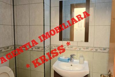 Apartament cu 3 camere decomandat în Prundu