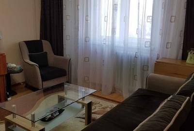 Apartament cu 2 camere semidecomandat în Berceni