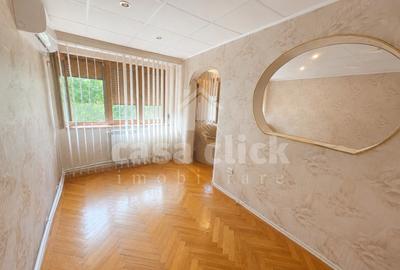 Apartament cu 4 camere decomandat în Central - 2