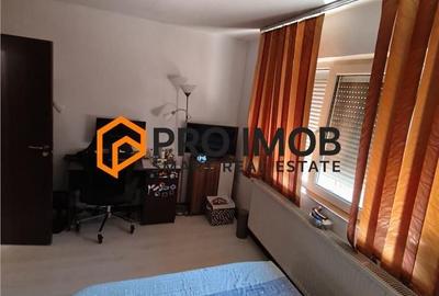 Apartament cu 2 camere semidecomandat în Unirii Sud