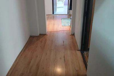 Apartament cu 3 camere decomandat în Central - 4