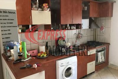 Apartament cu 3 camere decomandat în Vitan - 2