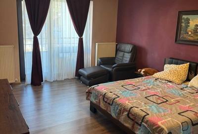 Apartament cu 3 camere decomandat în Central - 2