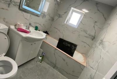 Apartament cu 2 camere decomandat în Republicii