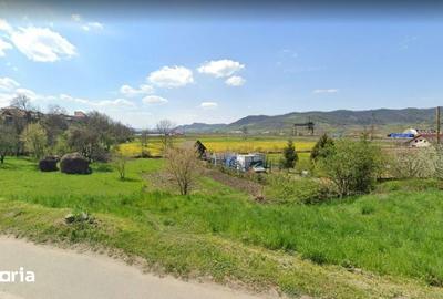 Teren de 3200 mp, în Vitrometan
