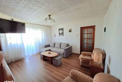 Apartament cu 2 camere semidecomandat în Craiovița Nouă
