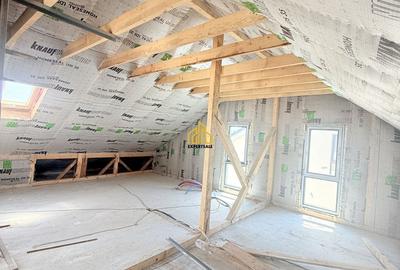 Casă cu 4 camere cu Teren 220 Mp în Ghencea