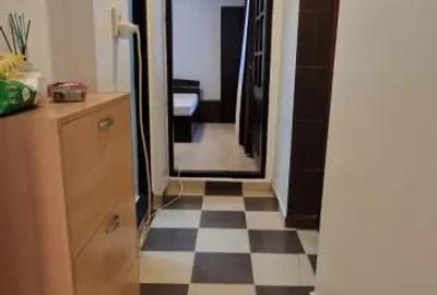 Apartament cu 2 camere decomandat în Bariera Vâlcii