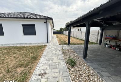 Casă cu 3 camere cu Teren 470 Mp în Central