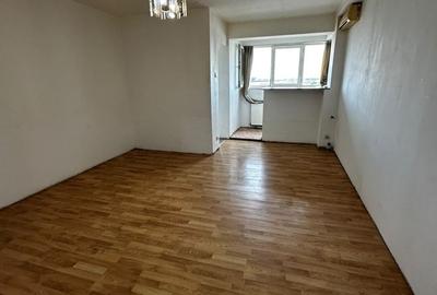 Garsonieră semidecomandată în Costin Georgian