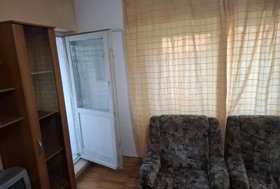 Garsonieră decomandată în Exterior Vest