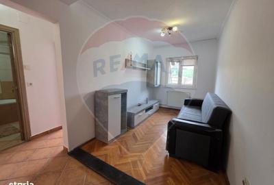Apartament cu 3 camere în Central - 13