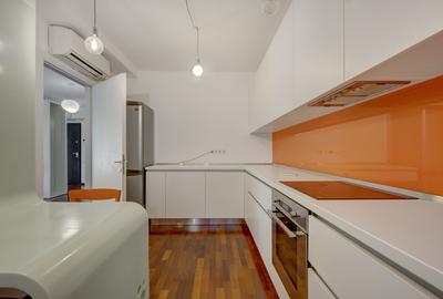 Apartament cu 4 camere decomandat în P-ța Victoriei - 9