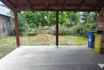 Casă cu 5 camere cu Teren 420 Mp în Central