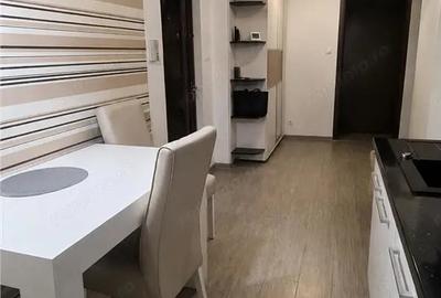 Apartament cu 3 camere decomandat în Ștefan cel Mare