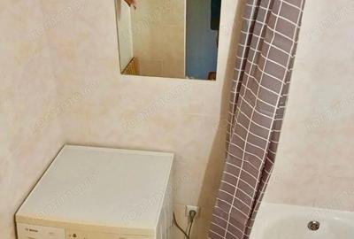 Garsonieră decomandată în UMT