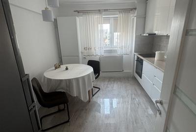Apartament cu 3 camere în Central - 1