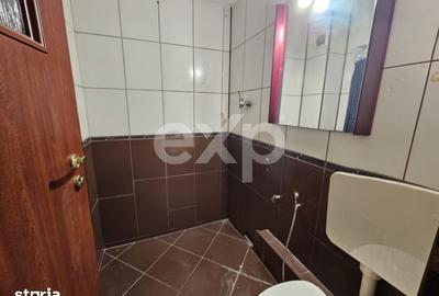 Apartament cu 4 camere decomandat în Vitan