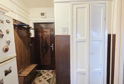 Apartament cu 3 camere semidecomandat în Central - 9