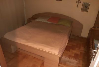 Apartament cu 4 camere decomandat în Exterior Vest