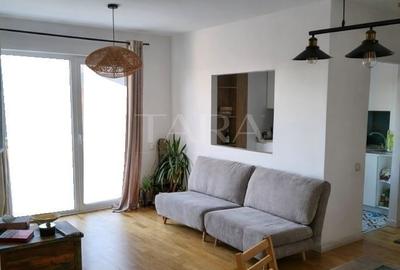 Apartament cu 3 camere semidecomandat, mobilat în Gheorgheni