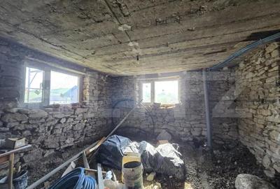 Casă cu 4 camere cu Garaj în Vâlcele - 13