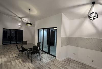 Casă cu 3 camere în Șimnicu de Jos