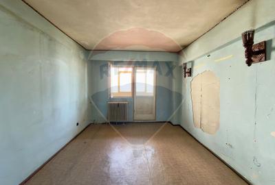 Apartament cu 2 camere decomandat în Faleză