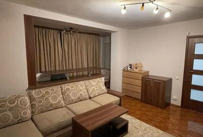 Apartament cu 3 camere semidecomandat în Obor - 1