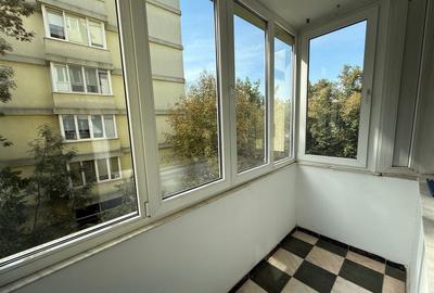 Apartament cu 3 camere decomandat, mobilat în Arcul de Triumf