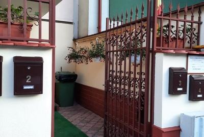 Apartament cu 3 camere semidecomandat în Dorobanți