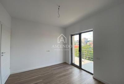 Apartament cu 3 camere decomandat în Giurgiului - 3