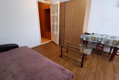 Garsonieră decomandată în Galata