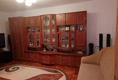Apartament cu 2 camere decomandat în Micro 3
