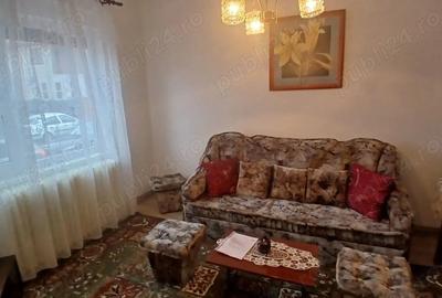 Apartament cu 4 camere semidecomandat în Central