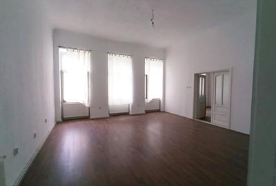 Spațiu comercial, de 41 mp, în Traian - 2
